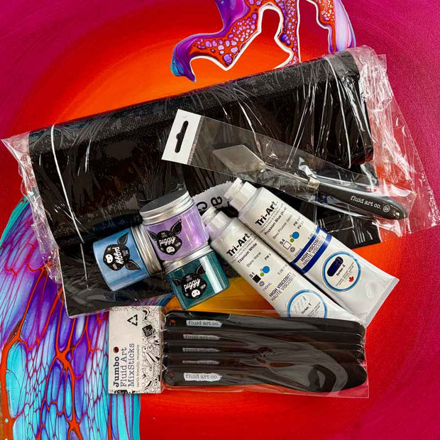 <h2>Gift With Purchase</h2><p><strong>Spend £200-£499.99 </strong></p><h2></h2>