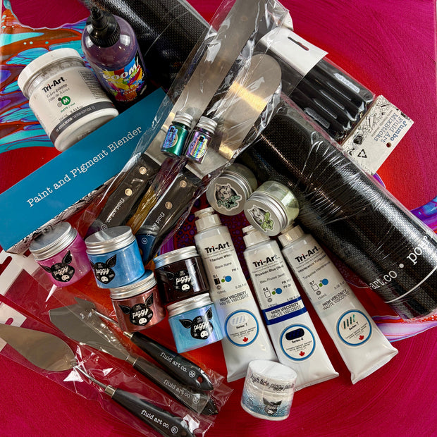 <h2>Gift With Purchase</h2><p><strong>Spend £500 + </strong></p><h2></h2>